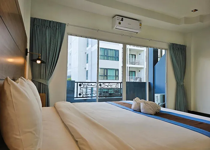 The Base Inn Pattaya